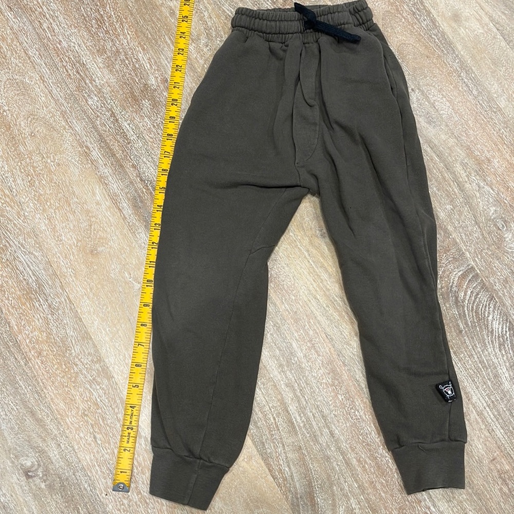Nununu sweatpants